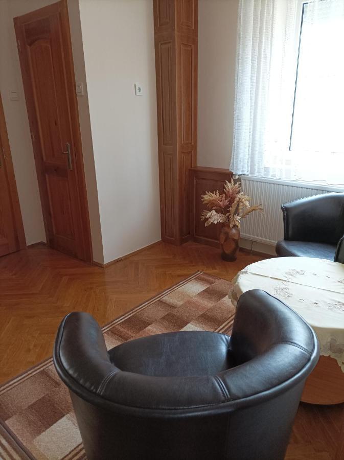 Lazar Apartmanok ヘーヴィーズ エクステリア 写真